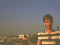 Griekenland 1985 Frank holds Akropolis, Athens