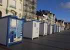 boulevard met strandhuisjes