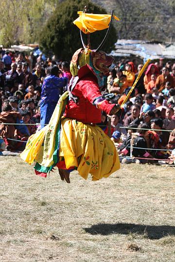 20081116-225bhutan.jpg - Jambay Lakhang festival in Bumthang