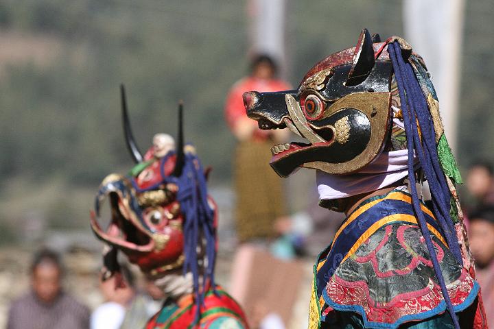 20081116-302bhutan.jpg - Jambay Lakhang festival in Bumthang