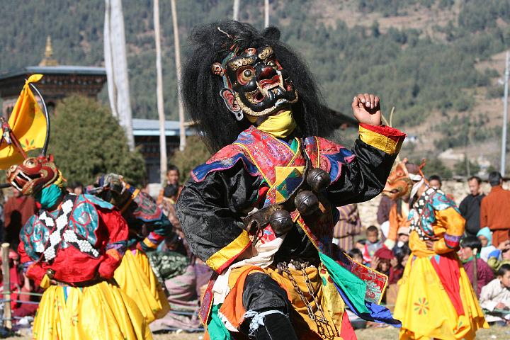 20081116-328bhutan.jpg - Jambay Lakhang festival in Bumthang