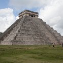 FBL19620  Chichén Itzá, El Castillo, Maya temple for god Kukulcan : Chitzen Itza